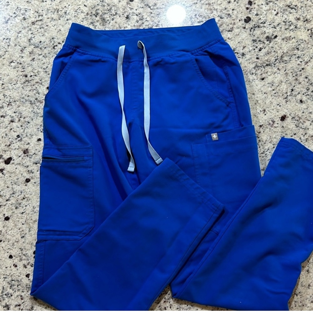 Figs yola high waisted skinny scrub pants in royal blue